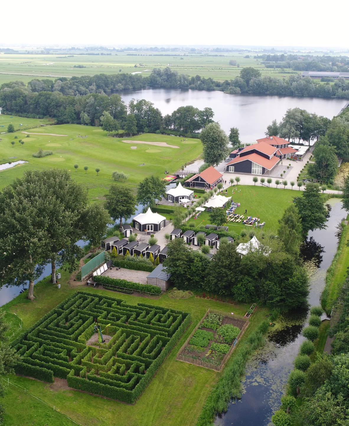 Luchtfoto Buitenplaats Kameryck incl. doolhof - Version 1