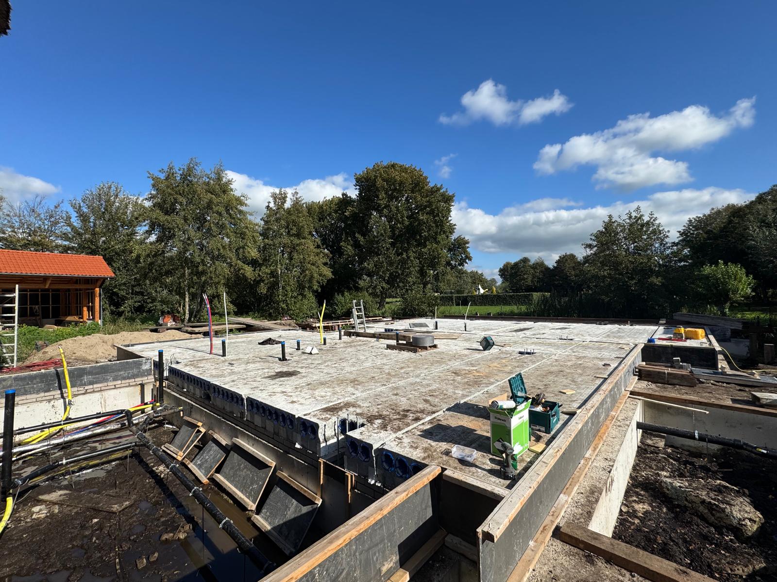 Eerste paal markeert start bouw Restaurant De Oortjeshoeve