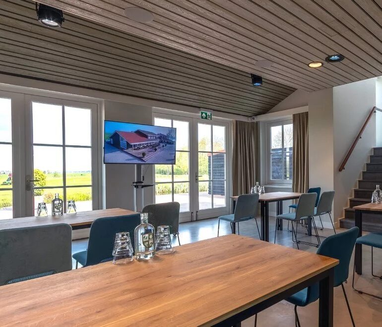 Scroll section image