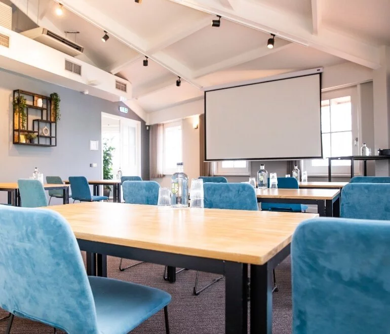 Scroll section image