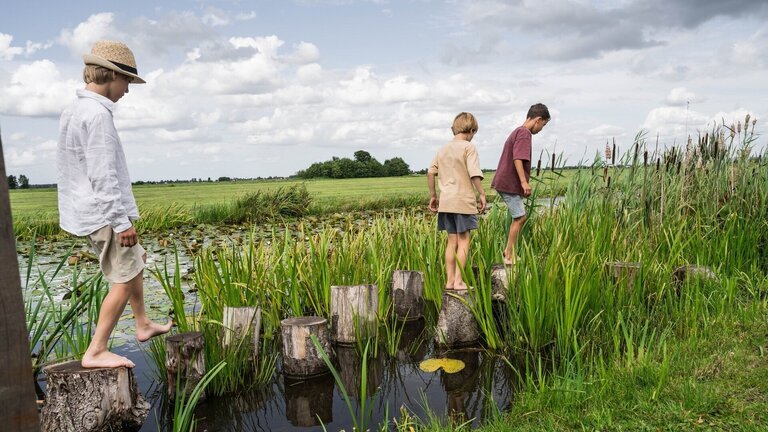 15-07-2025-blote-voeten-pad-94-klein.jpg
