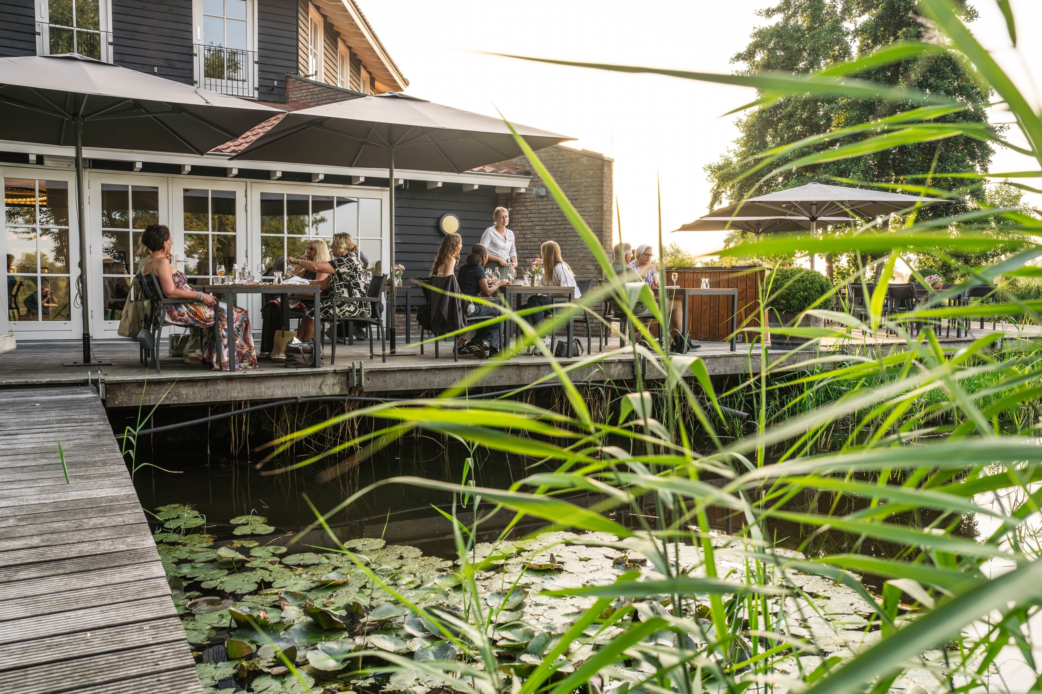 terras-groenrcyk-water-klein.jpg